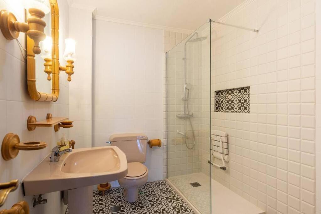 Luminoso Piso Grande Con Garaje En El Centro. Apartment ซานตานเดร์ ภายนอก รูปภาพ